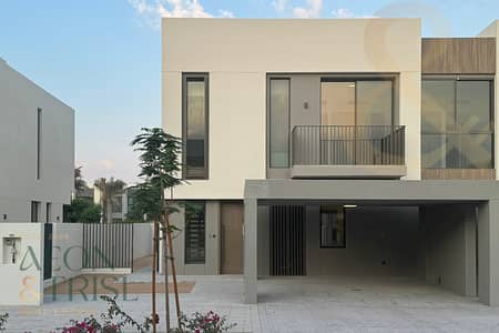 4 Bedroom Townhouse for Rent in The Valley by Emaar, Dubai - Corner | Next to Amenities | Premium | Single Row