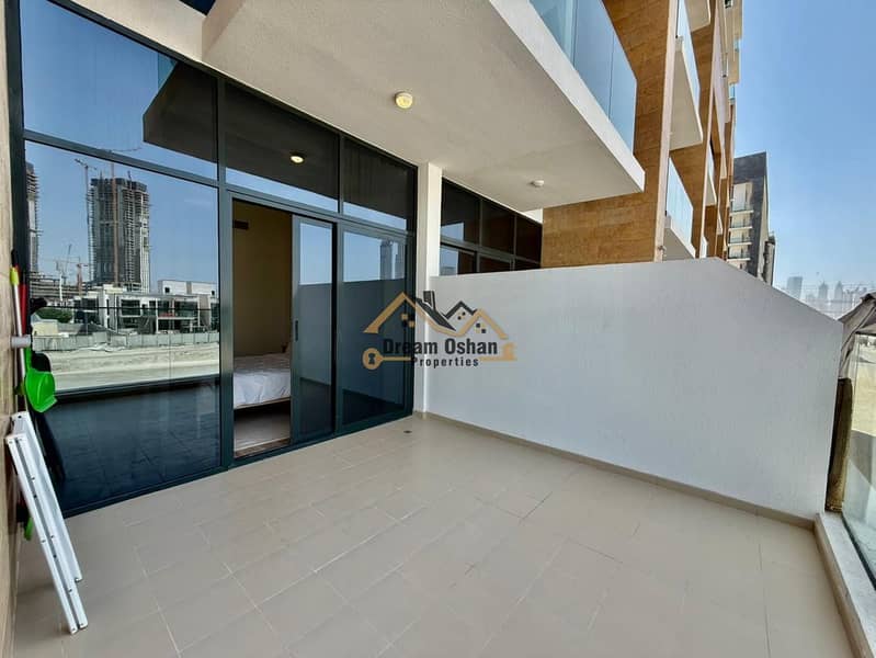 Luxurious Home | Burj View | Terrace | Ac Free