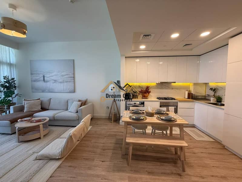 Luxurious Home | Burj View | Terrace | Ac Free