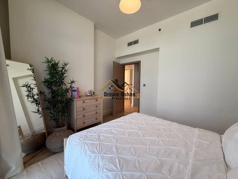 Luxurious Home | Burj View | Terrace | Ac Free - Image 21