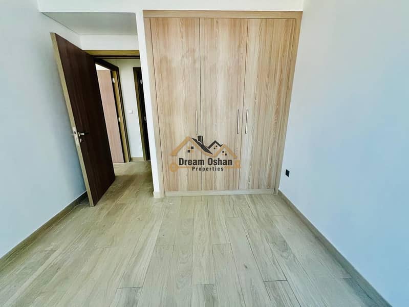 Corner Unit | Specious | Prime Location | Bright & Sunny - Image 7