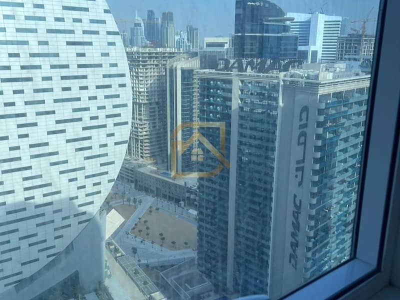 Unfurnished | Prime Business Bay Location | High ROI - Image 12