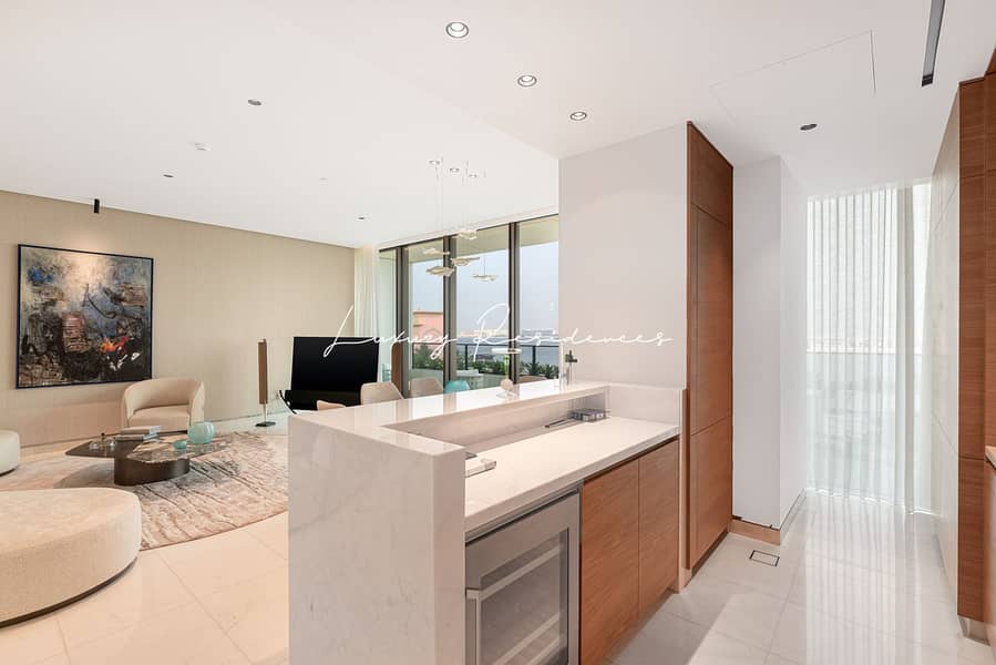 Best Price Palm View 2BR | Furnished | Upgraded - Image 9