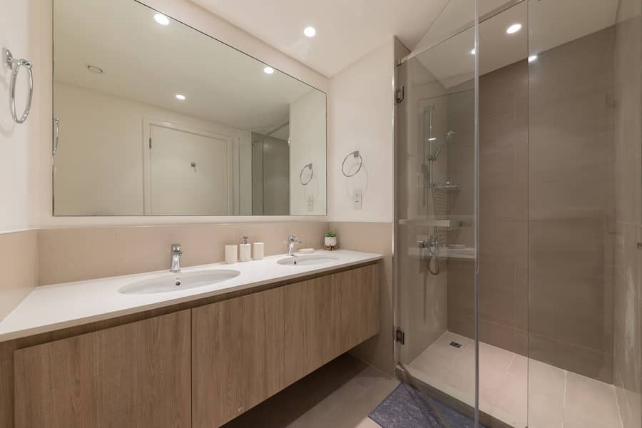 High floor | Spacious layout | Prime Dubai Hills location - Image 18