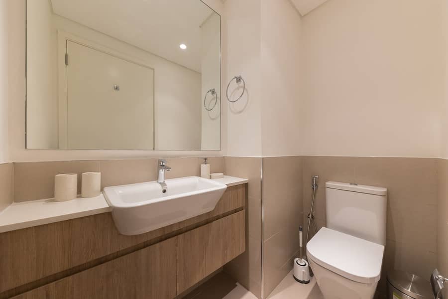 High floor | Spacious layout | Prime Dubai Hills location - Image 20