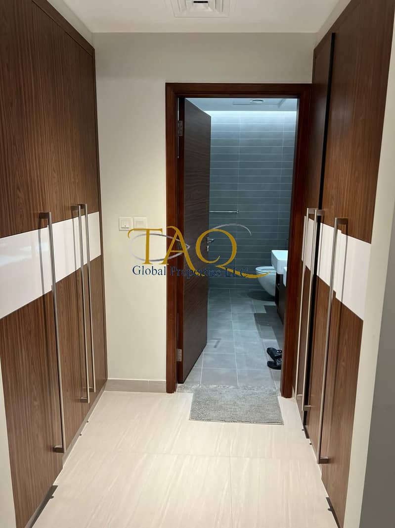 Spacious 2 BR I Burj Khalifa & One Zabeel View I Metro I Zabeel Park I Great Connectivity