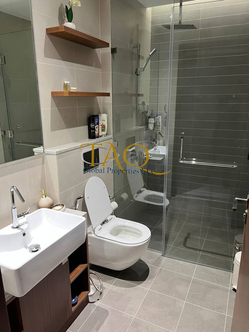 Spacious 2 BR I Burj Khalifa & One Zabeel View I Metro I Zabeel Park I Great Connectivity - Image 6