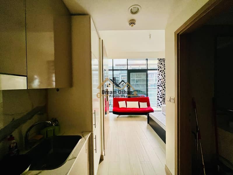 All Aminities | Fully Furnished | Chiller Free | Book Now - Image 7