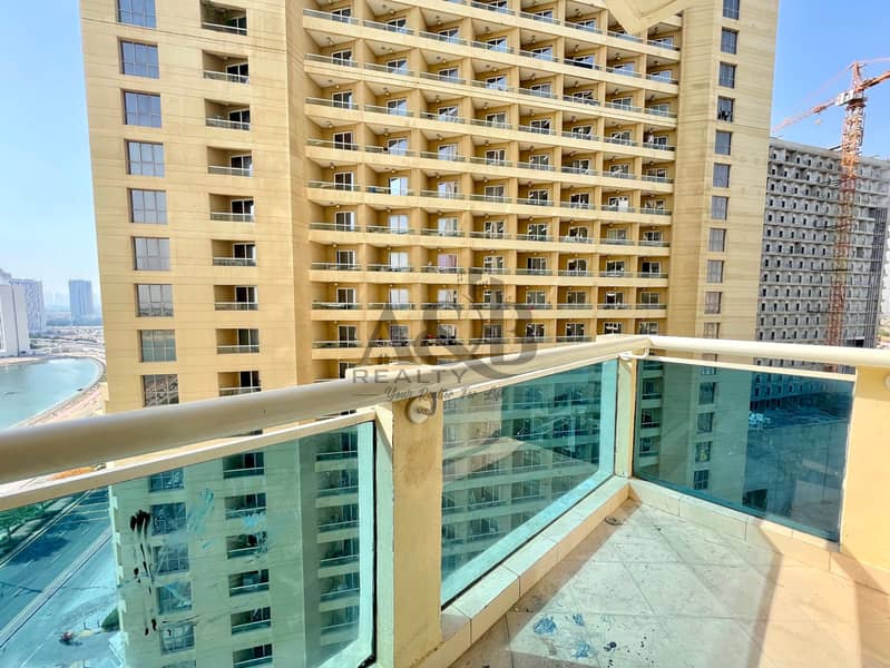 SPACIOUS | HIGH FLOOR | LAKE VIEW