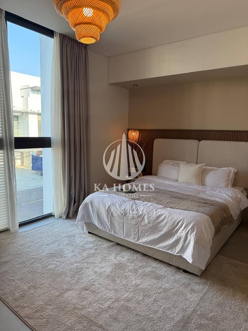 Ready-to-move-in villa - Registration fee discount - Golden residency - Freehold ownership - Easy installments for 4 years - Image 14