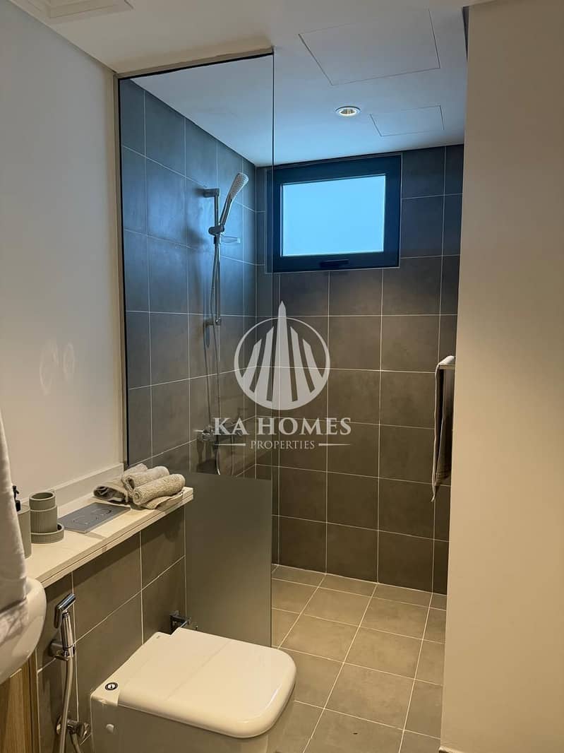 Ready-to-move-in villa - Registration fee discount - Golden residency - Freehold ownership - Easy installments for 4 years - Image 18