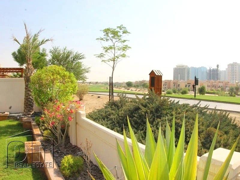Beautiful Upgraded C1 Villa - Golf Course View