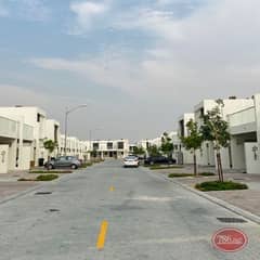 فيلا فسيحة من 3 غرف نوم للإيجار | داماك هيلز 2 – جانوسيا