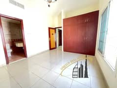 فيلا في مردف 3 غرف ماستر/ غرفة خادمة/ موقع مميز