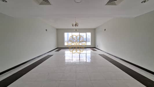4 Bedroom Flat for Rent in Corniche Al Buhaira, Sharjah - 70365. jpg 4 Bedroom Flat for Rent in Corniche Al Buhaira, Sharjah - 70365. jpg