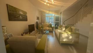 تاون هاوس في قرية الخليج،الغدیر 2 غرف 1600000 درهم - 13823636