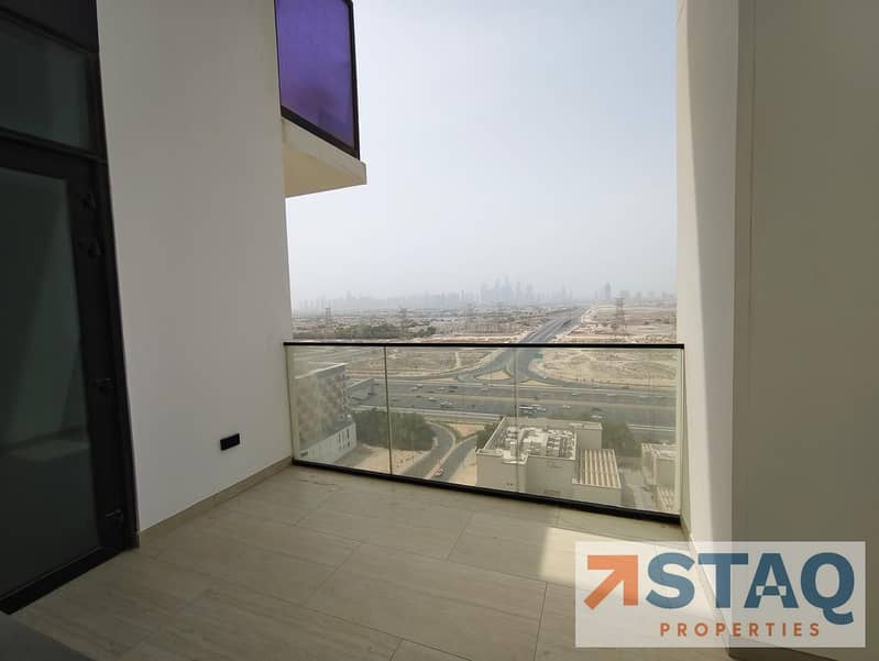 PRIME LOCATION | READY TO MOVE l PRIVATE POOL - Image 7