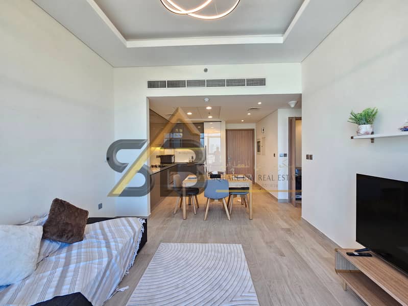 Burj Khalifa View | Fully Furnished 1 Bedroom | Laundry Room | All Amenities 98k - Image 10