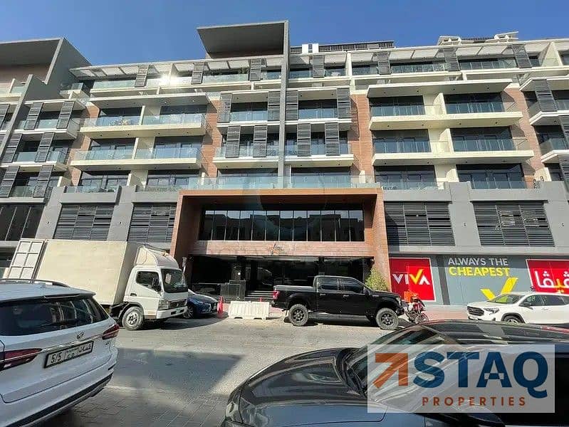 HUGE LAYOUT | WELL MAINTAINED | PRIME LOCATION