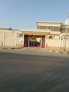 فیلا في العزرة 9 غرف 2200000 درهم - 13888124