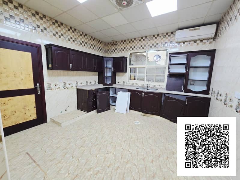 17 0aed942b-3531-44ee-a420-e3f46419bc09. jpg