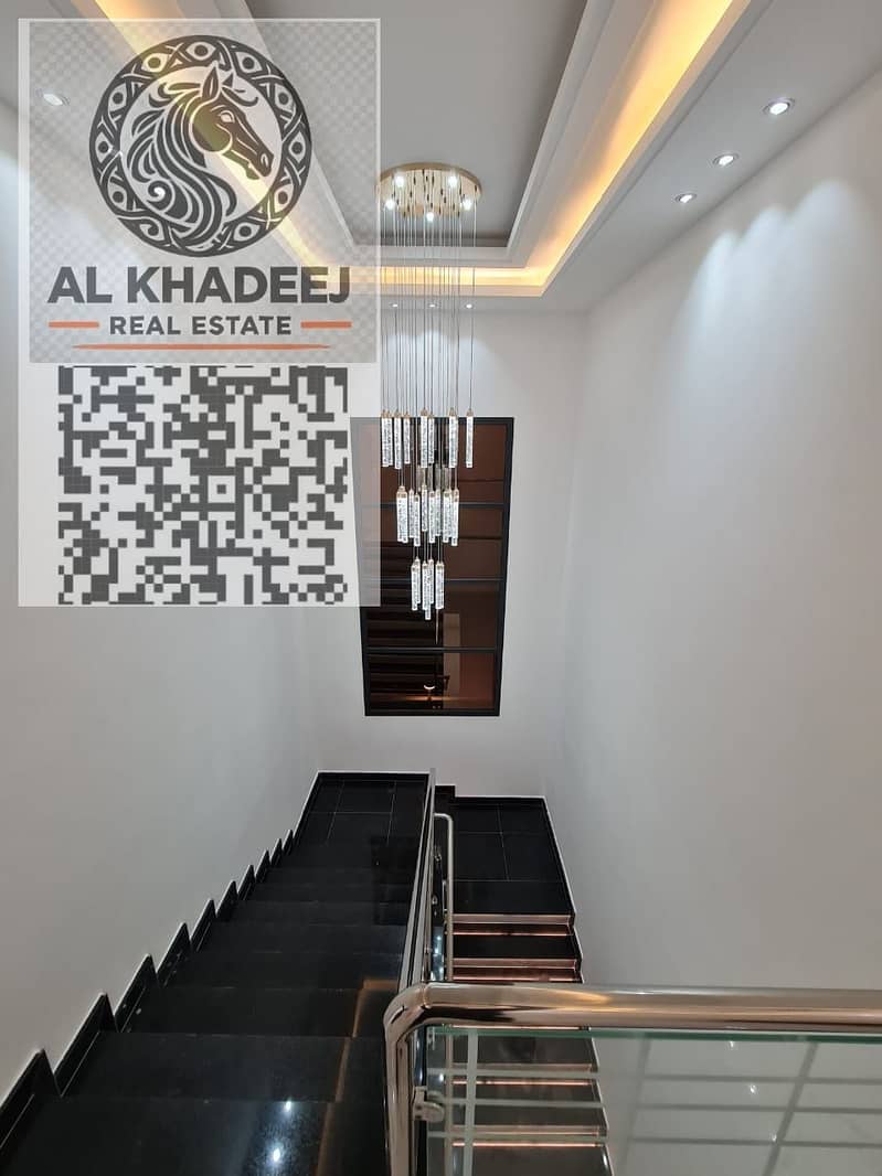 7 b9eda4e7-b172-4e9e-b465-d4b71566687c. jpg