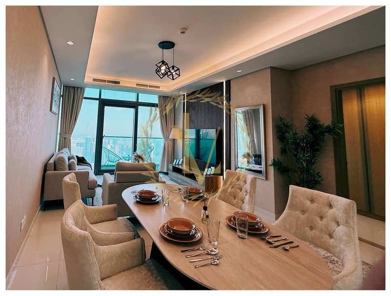 55th Floor Luxury Apartment with Burj View & Infinity Pool in Paramount Midtown Hotel