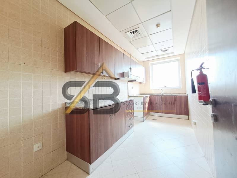 Open View Superior and Spacious 2BHK 3Bathrooms All Facilities - Image 11