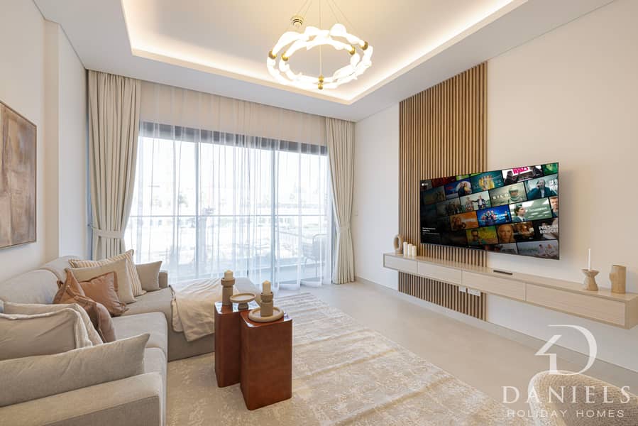 Daniels 1BR at Viridian by Central Park, City Walk