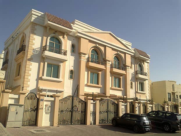 Spacious 4 Bedroom(en suite) Villa For Rent in Street # 78 - Mirdif