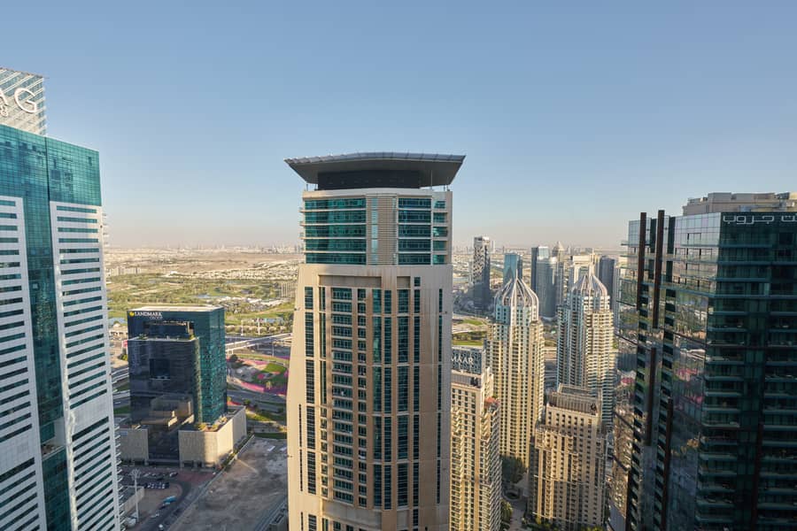 Vacant | Corner Marina View| Available! - Image 22