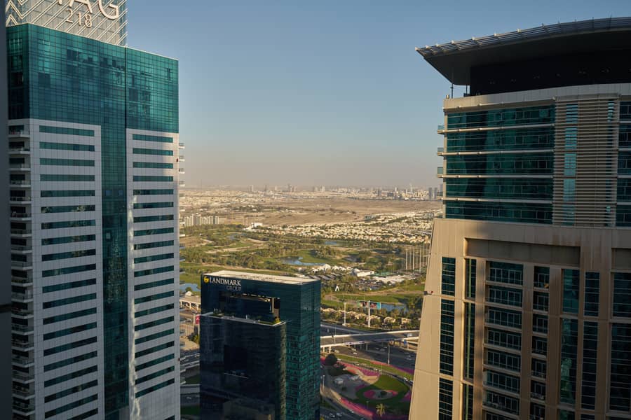 Vacant | Corner Marina View| Available! - Image 24