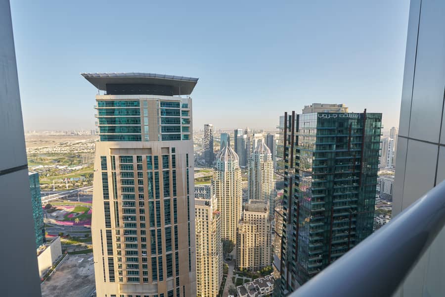 Vacant | Corner Marina View| Available! - Image 25