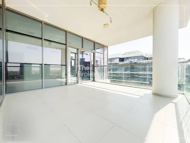 Golf View | Large Layout | Family Living