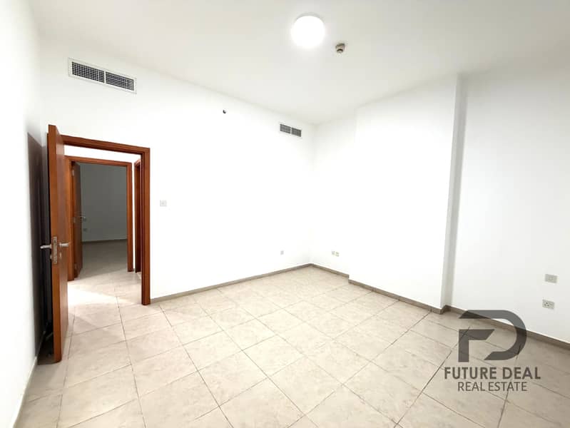 Vacant Two bedroom | With Balcony | Investors Deal | High ROI - Image 10