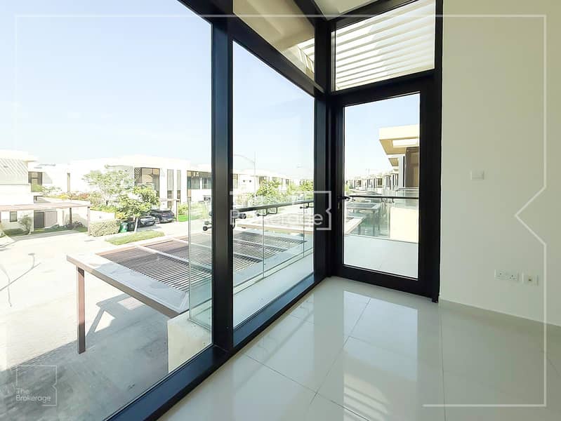 Ready to Move | Landscaped | Unfurnished - Image 6