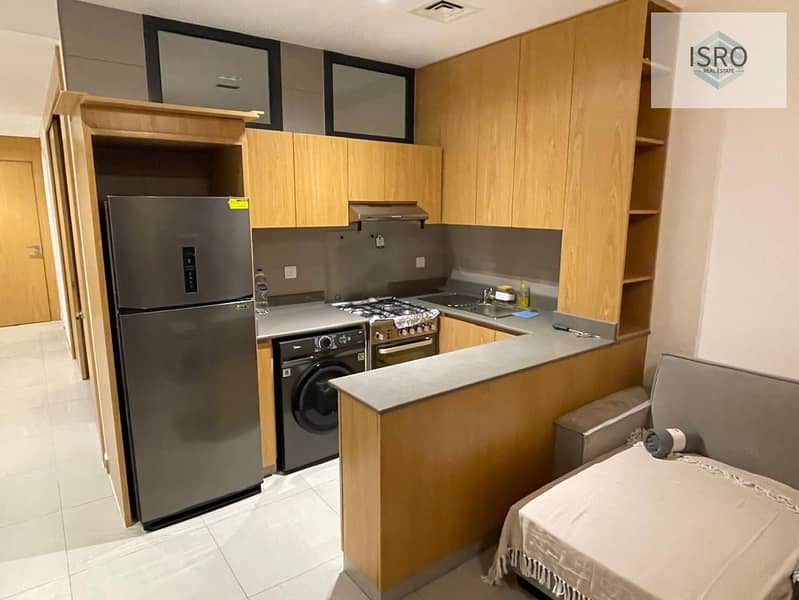9 6c777c8b-8b92-438f-a0cf-13b83cfcc7fb. jpg