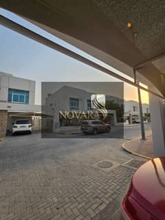 فرصة مميزة لاستئجار فيلا بتصميم عصري وتشطيب راقٍ في موقع استراتيجي وهادئ بمنطقة الجرف 2