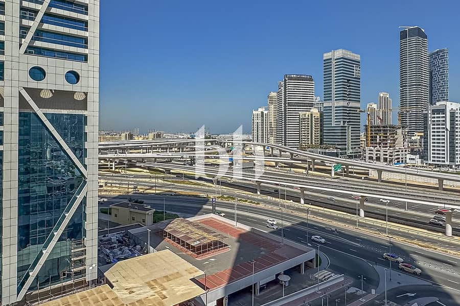 Balcony | Mid Floor | Spacious | Handover Soon - Image 3