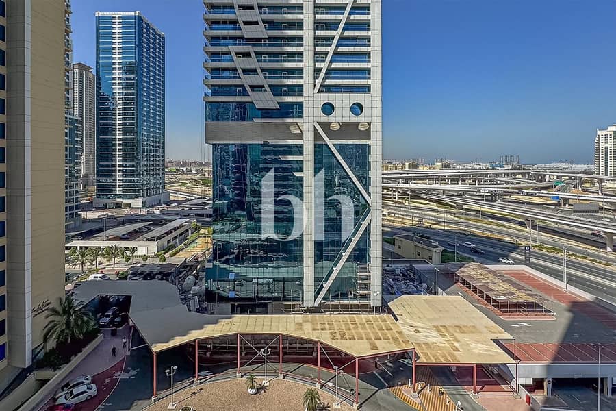 Balcony | Mid Floor | Spacious | Handover Soon - Image 7