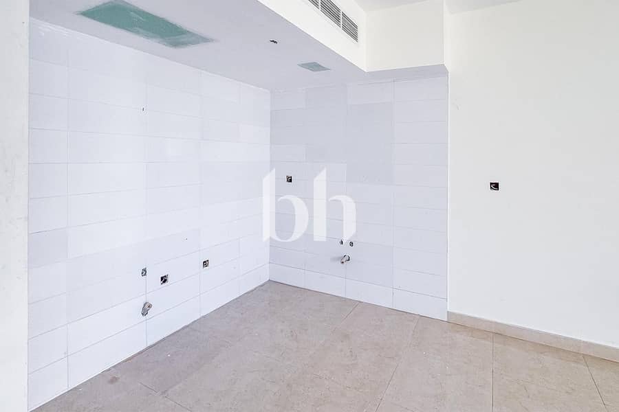 Balcony | Mid Floor | Spacious | Handover Soon - Image 8