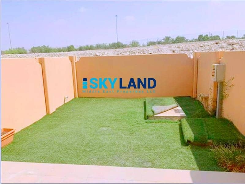 Vacant | Single Row | Private Garden 100k Vacant | Single Row | Private Garden 100k