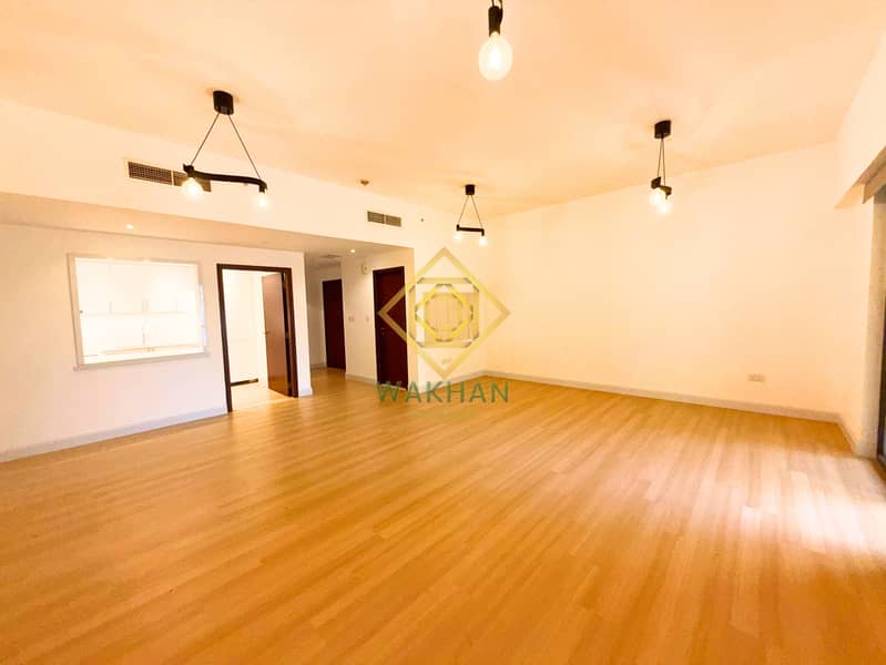 Community/Marina View | Vacant | High Floor Community/Marina View | Vacant | High Floor