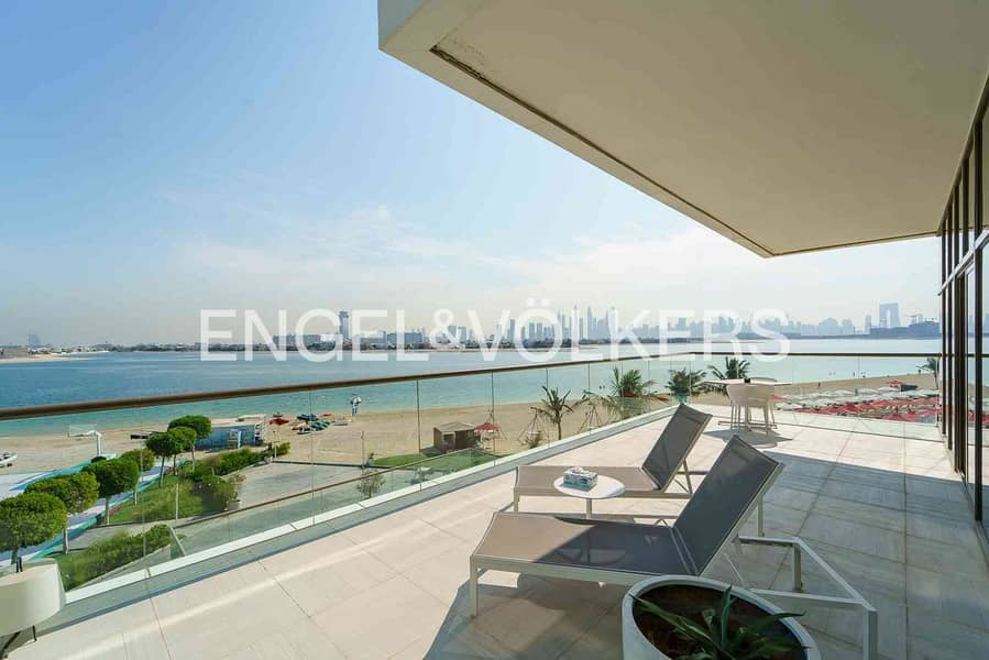 Luxuriously Furnished with Stunning Sea Views Luxuriously Furnished with Stunning Sea Views