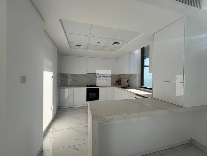 ROAD VIEW I SMART HOME I SPACIOUS I DUPLEX - Image 1