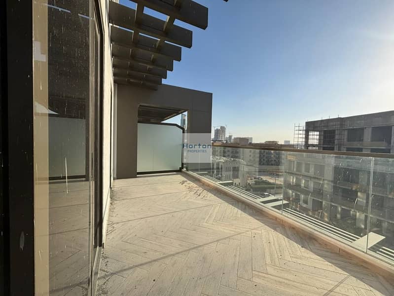 ROAD VIEW I SMART HOME I SPACIOUS I DUPLEX - Image 3