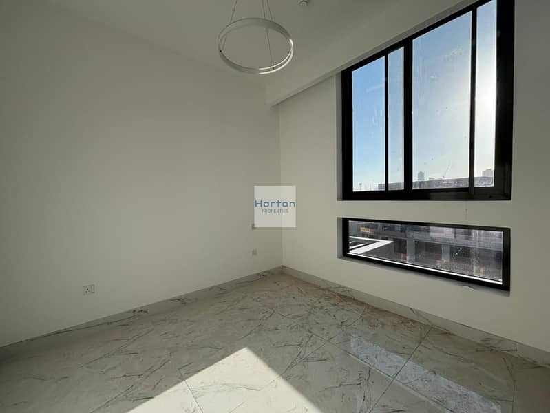 ROAD VIEW I SMART HOME I SPACIOUS I DUPLEX - Image 8