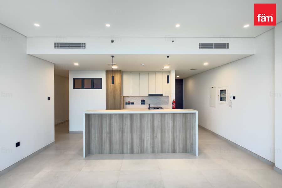 CORNER UNIT | BIGGEST LAYOUT | PRIMUIM LIVING - Image 3