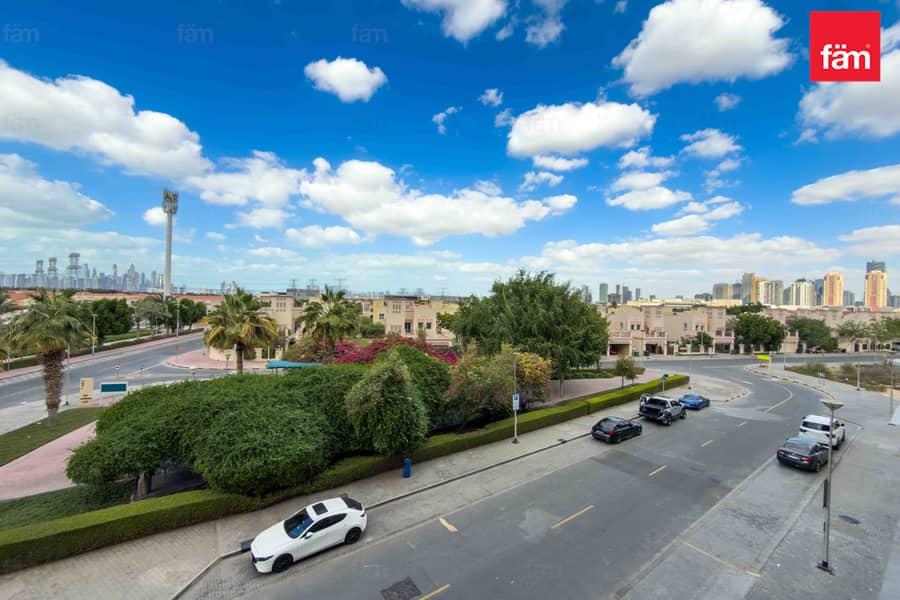 CORNER UNIT | BIGGEST LAYOUT | PRIMUIM LIVING - Image 5