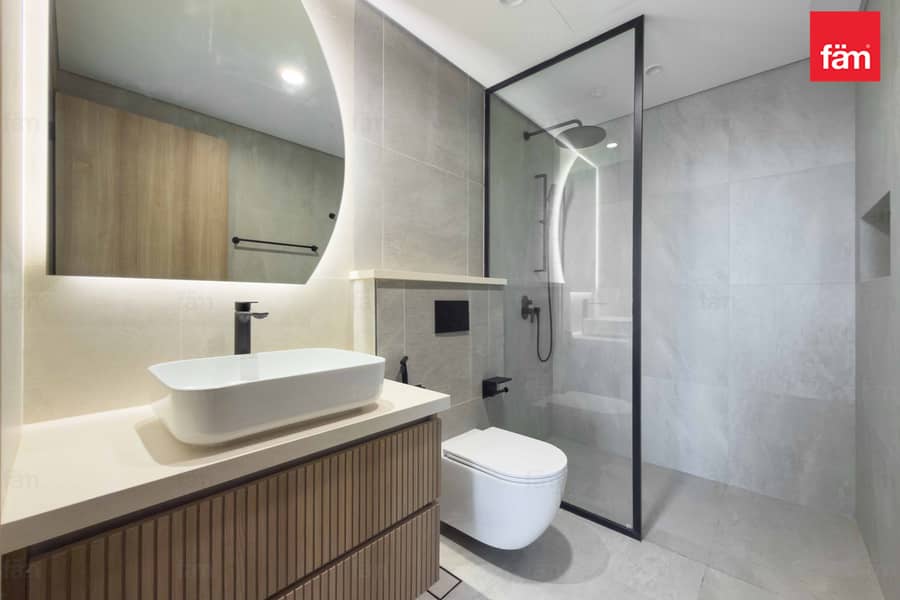 CORNER UNIT | BIGGEST LAYOUT | PRIMUIM LIVING - Image 9